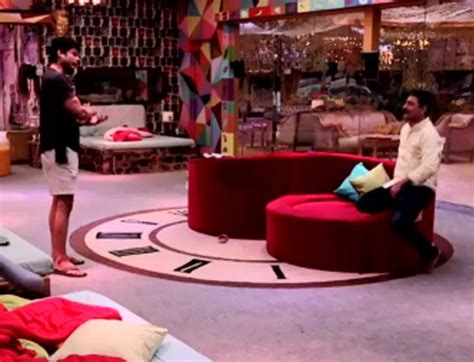 Bigg Boss 13 November 29 Sidharth Shukla Flirts With Rashami Desai