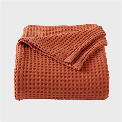 10 Waffle Blankets To Keep You Cozy And Cool This Spring