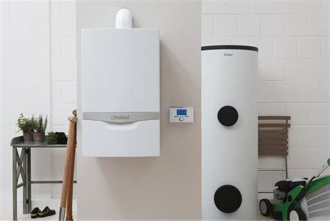 Warmwasserspeicher UniSTOR VIH R 300 500 Infos Vaillant