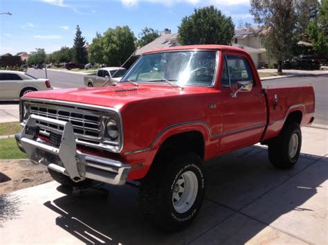 1975 Dodge 4x4 Shortbed Powerwagon For Sale