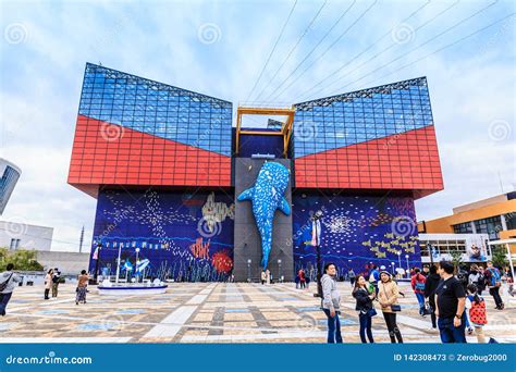 Osaka Aquarium Kaiyukan editorial stock photo. Image of life - 142308473