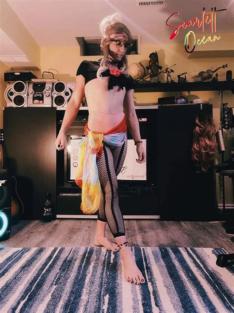 Sissy Crossdresser Scarlett Ocean Nude Pics XHamster