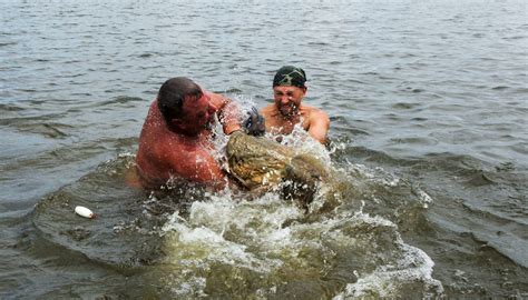 The Complete Guide to Noodling Catfish | Outdoor Life