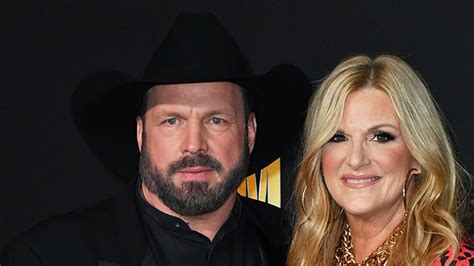 Garth Brooks And Trisha Yearwoods Relationship Timeline Hollywood Life