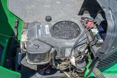 John Deere L110 Ride On Mower, Kohler 17.5Hp Gas Engine, 42in Cut ...