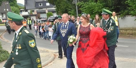 Festumzug Und Königsschießen Zweites Schützenfest In Fröndenberg Steht An