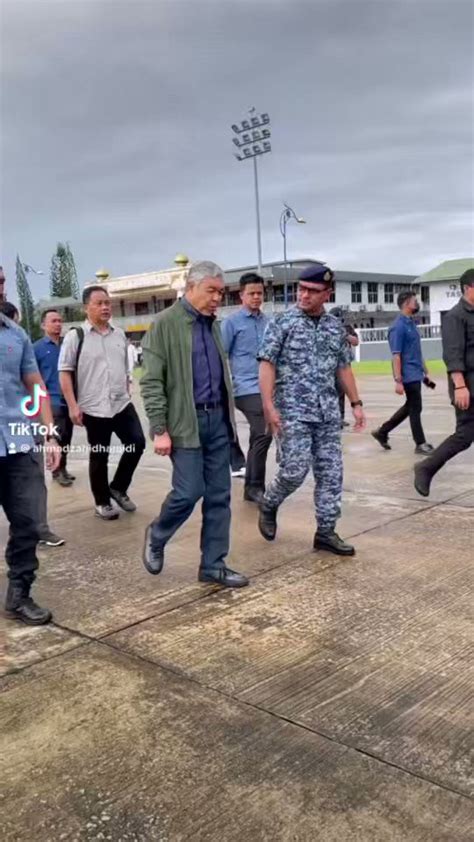 Ahmad Zahid Hamidi On Twitter Meninjau Keadaan Banjir Di Kemaman