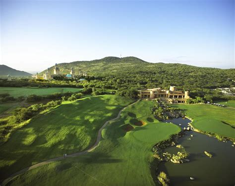 Lost City Golf Course, plan a golf holiday in South Africa