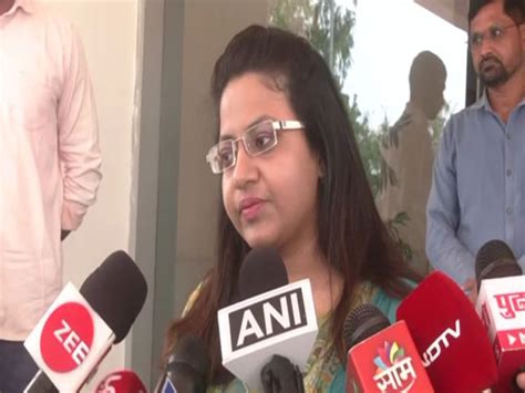 Controversial Trainee Ias Officer Puja Khedkar Faces Harassment