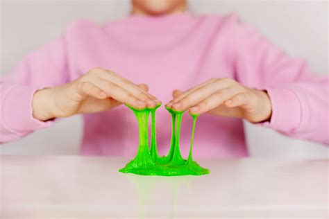 10 Best Chemistry Projects for High School