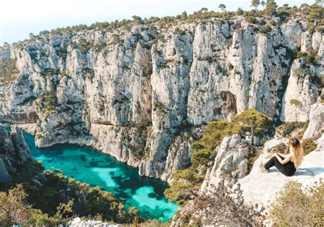 Découvrir les calanques de Cassis à pied, en bateau ou en kayak