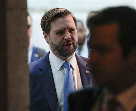 JD Vance booed by crowd at Kennedy Center concert after Trump takeover ...