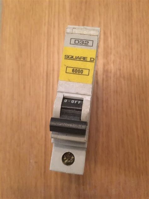 SQUARE D 32 TYPE B 6kA MCB CIRCUIT BREAKER QOE 6000 EBay