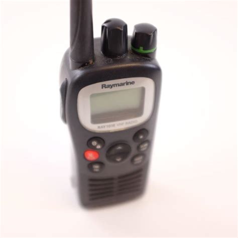 RAYMARINE RAY101E RAY101 Handheld Waterproof Marine VHF RADIO PERFECT