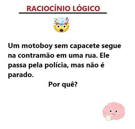 Um Motoboy Sem Capacete Segue Na Contram O Em Uma Rua Ele Passa Pela