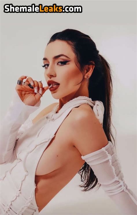 Ava Max Avamax Plharleyquinn Leaked Nude Onlyfans Photo