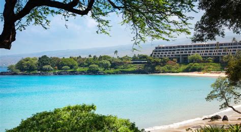 The 11 Best Hawaii Resorts for Couples - Next Vacay