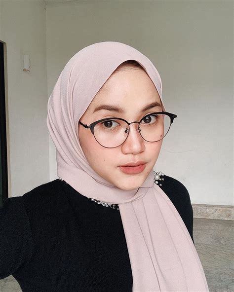 Gaya Selfie Hijab Pakai Kacamata Kabarmedia Github Io