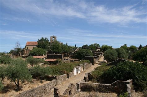 Los Pueblos Abandonados De Espa A Va El Tuyo Camino De Ser Uno De Ellos