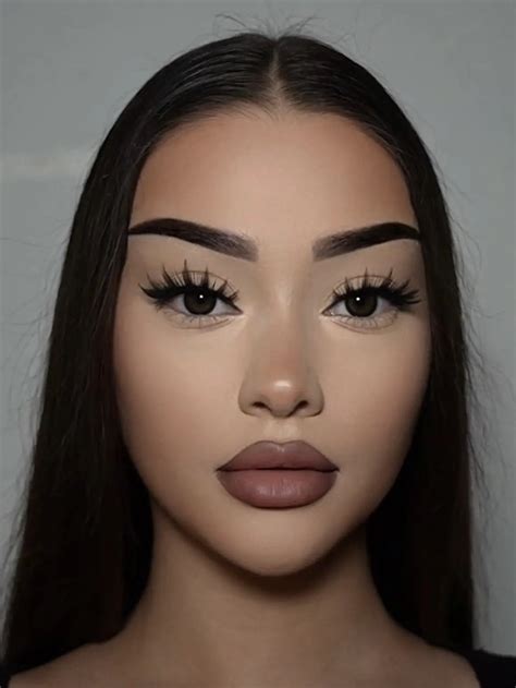Latina Makeup Saubhaya Makeup
