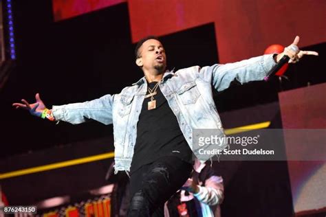 Rapper Rj Photos and Premium High Res Pictures - Getty Images