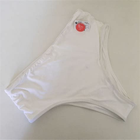 Biquini Hot Pants Branco Renner Tam G Moda Praia Feminina Renner Nunca Usado Enjoei