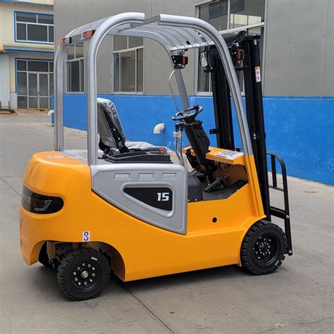 On 1 5tons Electric Forklift Truck Cpd15j 1500kg Small Forklift Linda