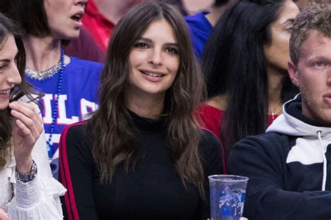 Emily Ratajkowski Shows Support For Rangers After Being Denied Comped Seats At Msg Marca