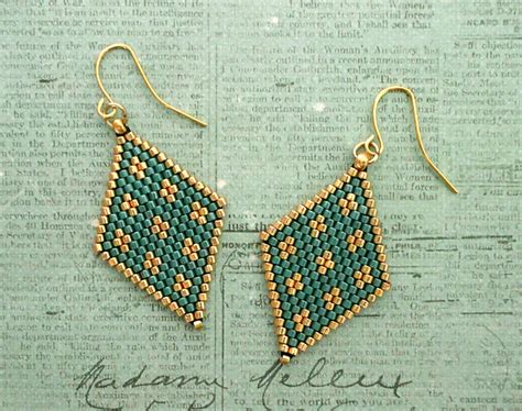 Linda S Crafty Inspirations Brick Stitch Diamond Earrings 23