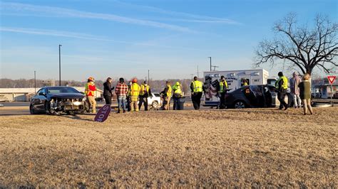 Two Vehicle Crash In West Plains Slows Monday Morning Traffic Ozark Radio News