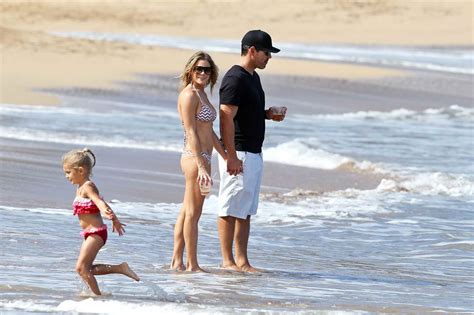 LeAnn Rimes In Bikini On The Beach In Maui Hawaii 5 LACELEBS CO