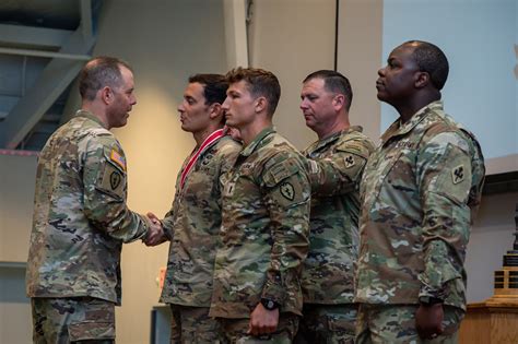 infantry division sustainment brigade  infantry division