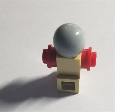 Made a little lego olimar : r/Pikmin