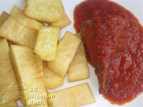 Nigerianghanaian Fried Yam And Stew How To Prepare Nigerian Fried Yam