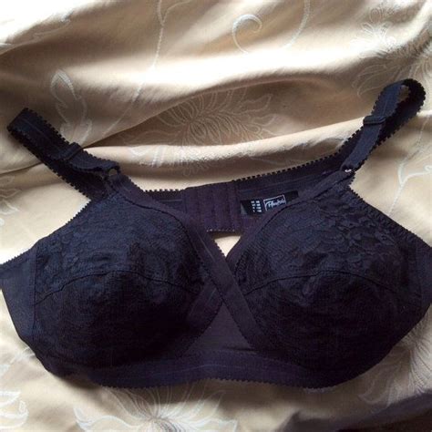 Vintage Playtex Bra 42b Black Cross Your Heart Style With No Underwiring Deadstock Item