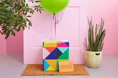 25 Ideas For Creative Personal Birthday Care Packages Hallmark Ideas And Inspiration