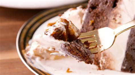 Snickers Brownie Ice Cream Cake Is Outrageous In The Best Possible Way