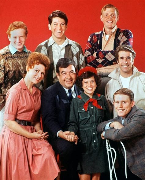 Happy Days Brought The 50s Back Plus See The Opening Credits