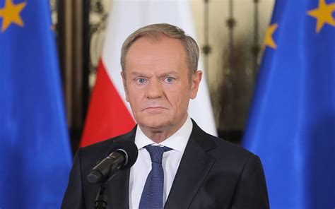 Donald Tusk Zapowiada Na Poniedzia Ek Spotkanie Otwarte Bia Y Orze