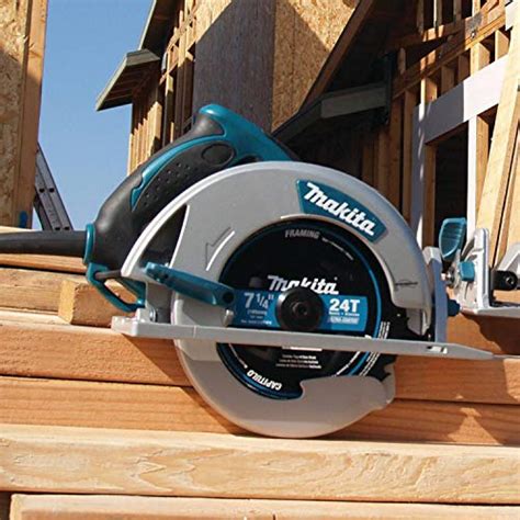 How To Use A Circular Saw All You Need To Know Handyman S World