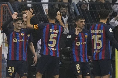 Foot Le Fc Barcelone Remporte La Supercoupe Despagne Face Au Real