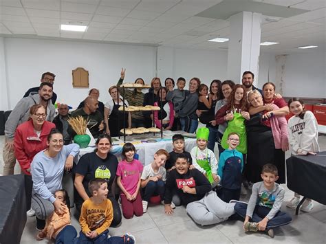 Sierro acoge el primer taller de pan artesanal en familia de Diputación