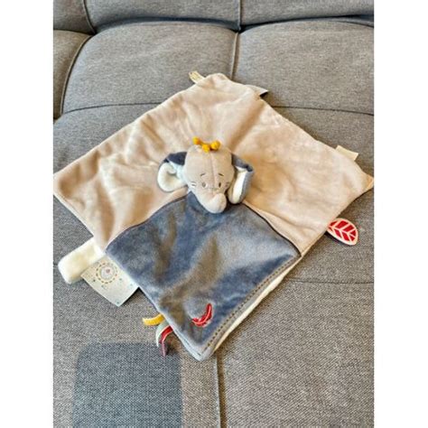 את עצמנו עשוי לזכור מקרוב noukies doudou elephant Germany לימוד רוב ביקורת