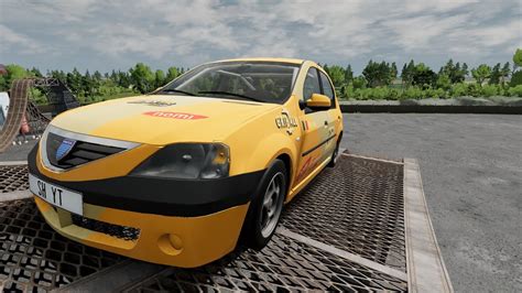 Renault Logan E Carro Personalizado De Corrida Bateram Na Pista De