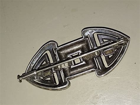 Jolie Broche Ancienne Art Deco En Argent Massif Et Marcassites A