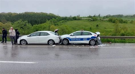 Samsun Da Kazaya M Dahale Eden Polis Arac Na Arpan Otomobildeki Ki I