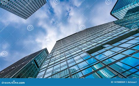 Vue D Angle Du B Timent Commercial Image Stock Image Du Finances