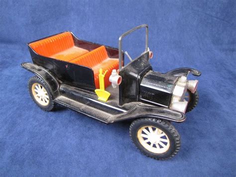 Vintage Tin Friction 1917 Model T Ford Toy Car Japan Toy Car Vintage