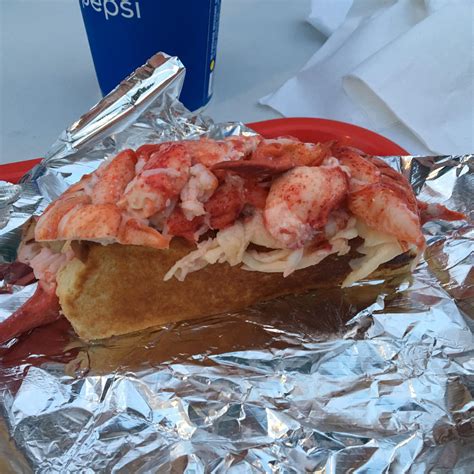 I Ate A Maine Lobster Roll Food