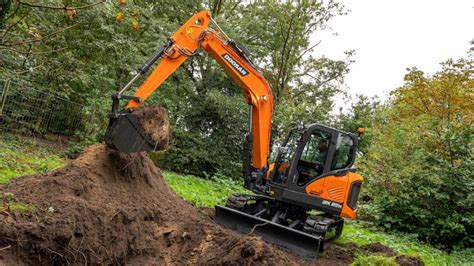 EHN Magazine New Doosan 8t Mini Launches